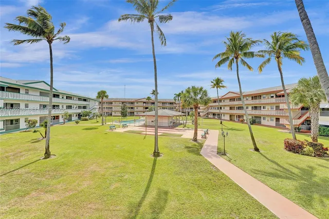 $150,000 | 5300 Washington Street, Unit I203, Hollywood, FL 33021