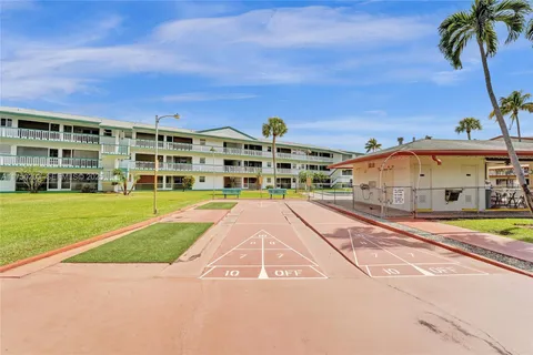 $150,000 | 5300 Washington Street, Unit I203, Hollywood, FL 33021