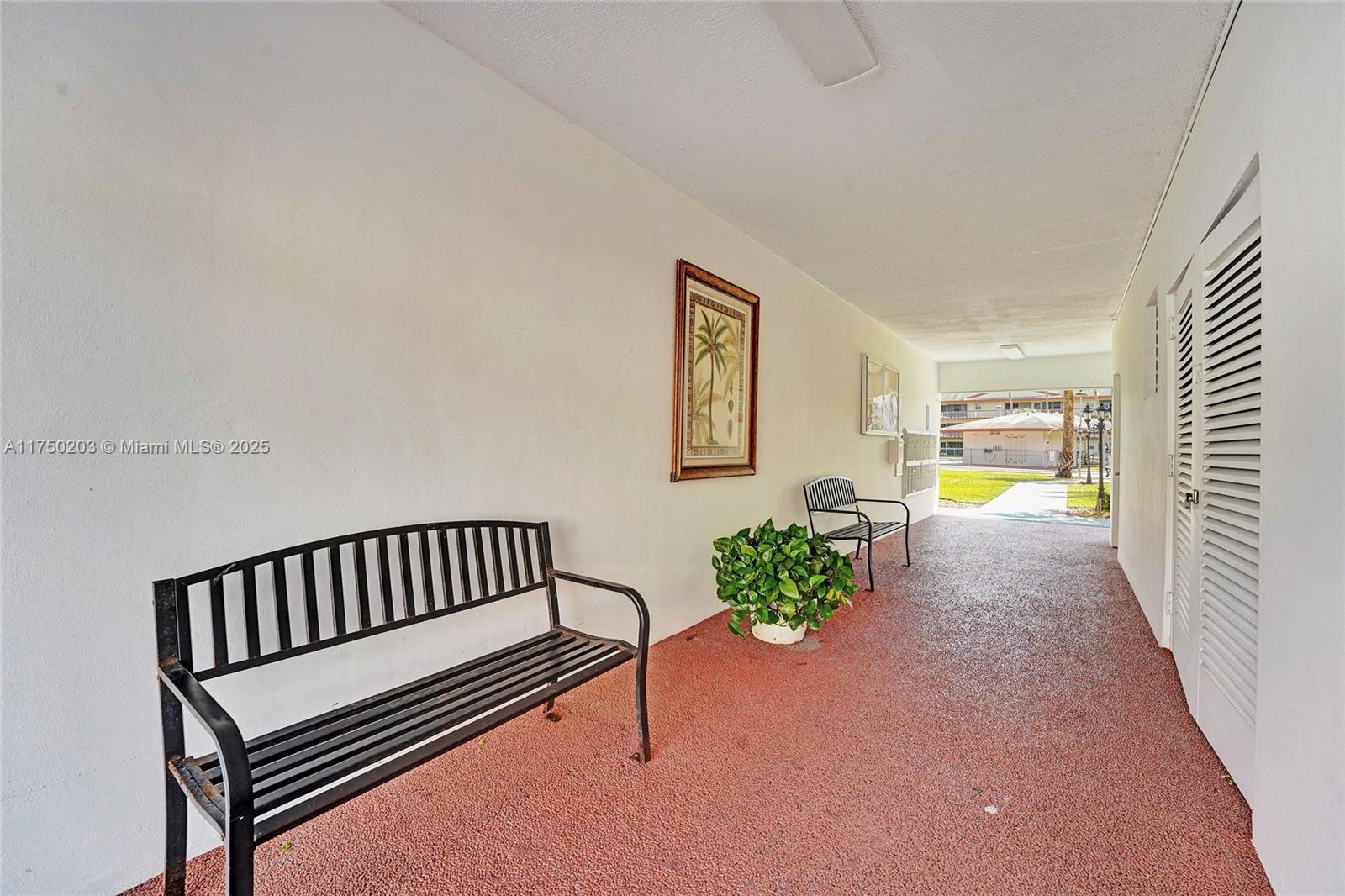 5300 Washington Street, Unit I203 Hollywood, FL 33021 - Photo 61 of 75 a view of livingroom with furniture