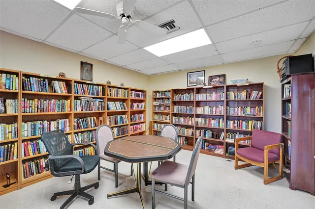 $150,000 | 5300 Washington Street, Unit I203, Hollywood, FL 33021