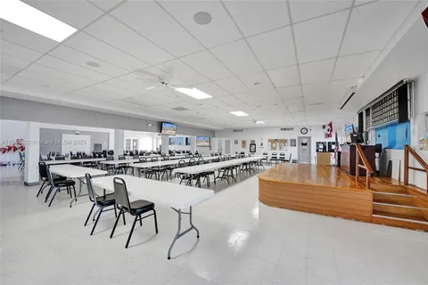 $162,000 | 5300 Washington Street, Unit I203, Hollywood, FL 33021