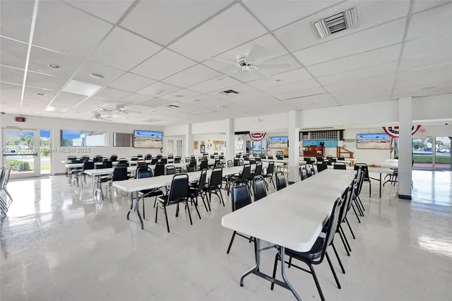 $162,000 | 5300 Washington Street, Unit I203, Hollywood, FL 33021