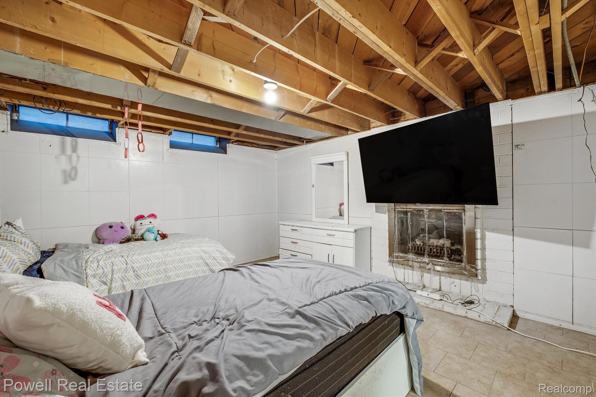 12327 East 11 Mile Road Warren, MI 48093 - Photo 23 of 34 Gallery Image 23