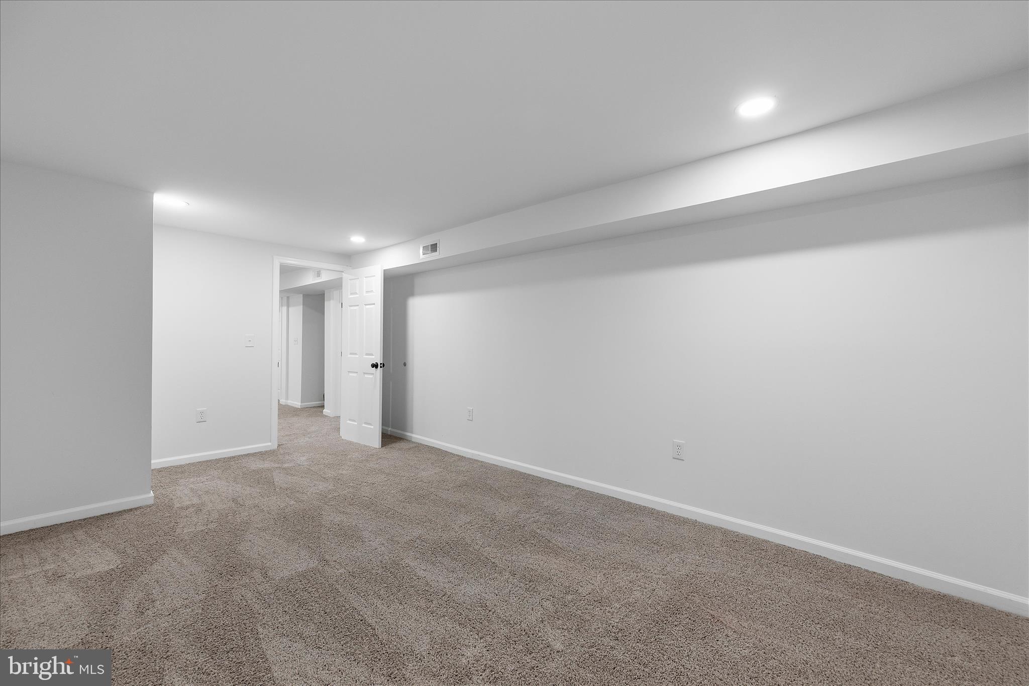 1511 Long Point Road Pasadena, MD 21122 - Photo 32 of 46