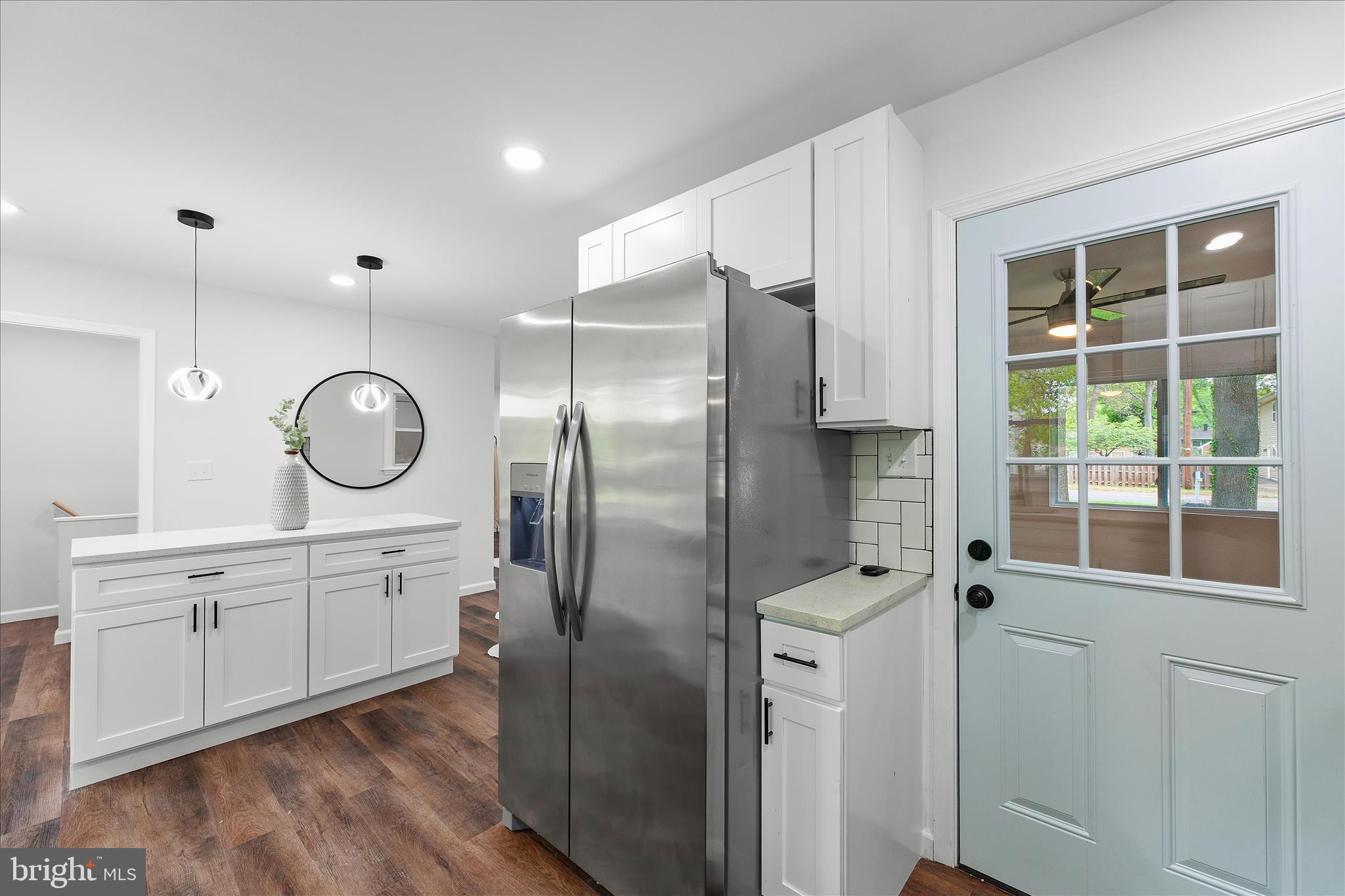 1511 Long Point Road Pasadena, MD 21122 - Photo 5 of 46