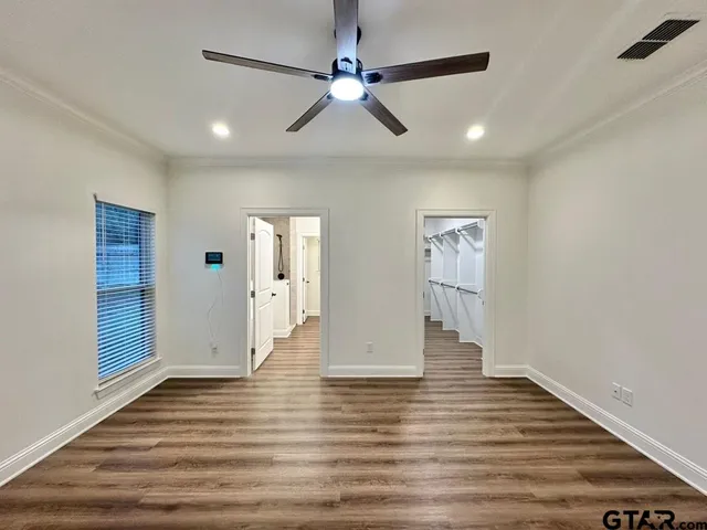 $2,250 | 19406 Cedarpark Place, Lindale, TX 75771