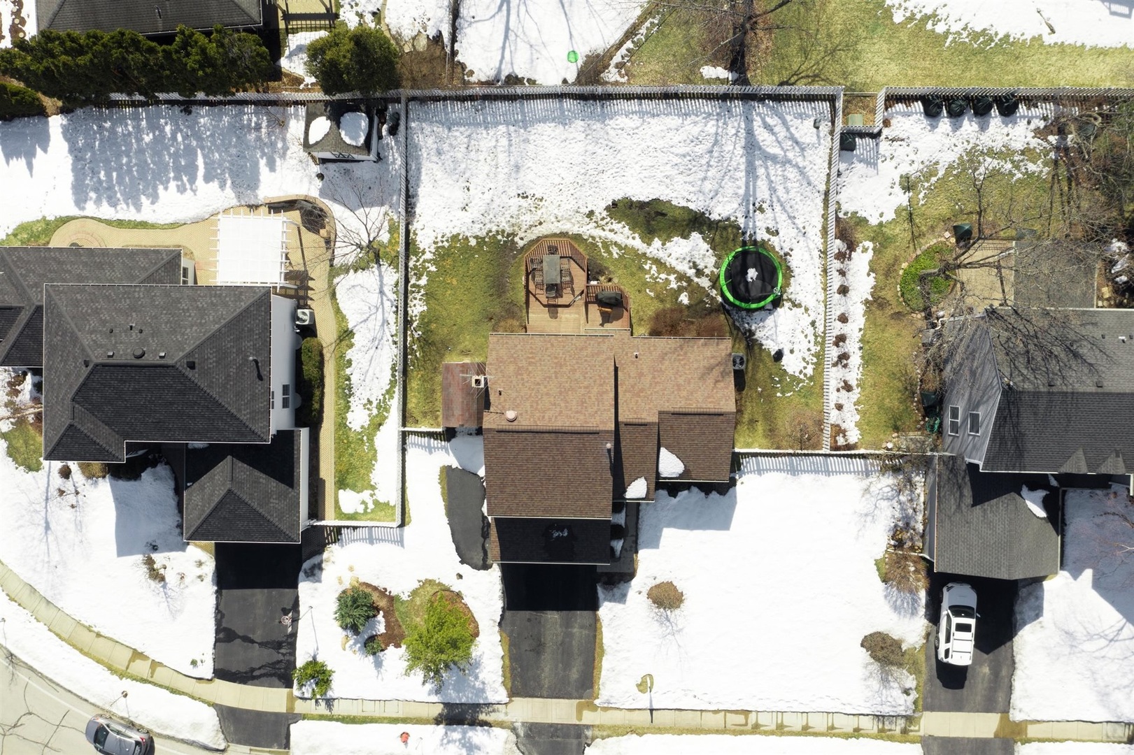146 Sumac Lane Schaumburg, IL 60193 - Photo 23 of 24 a picture of a table and chairs in patio
