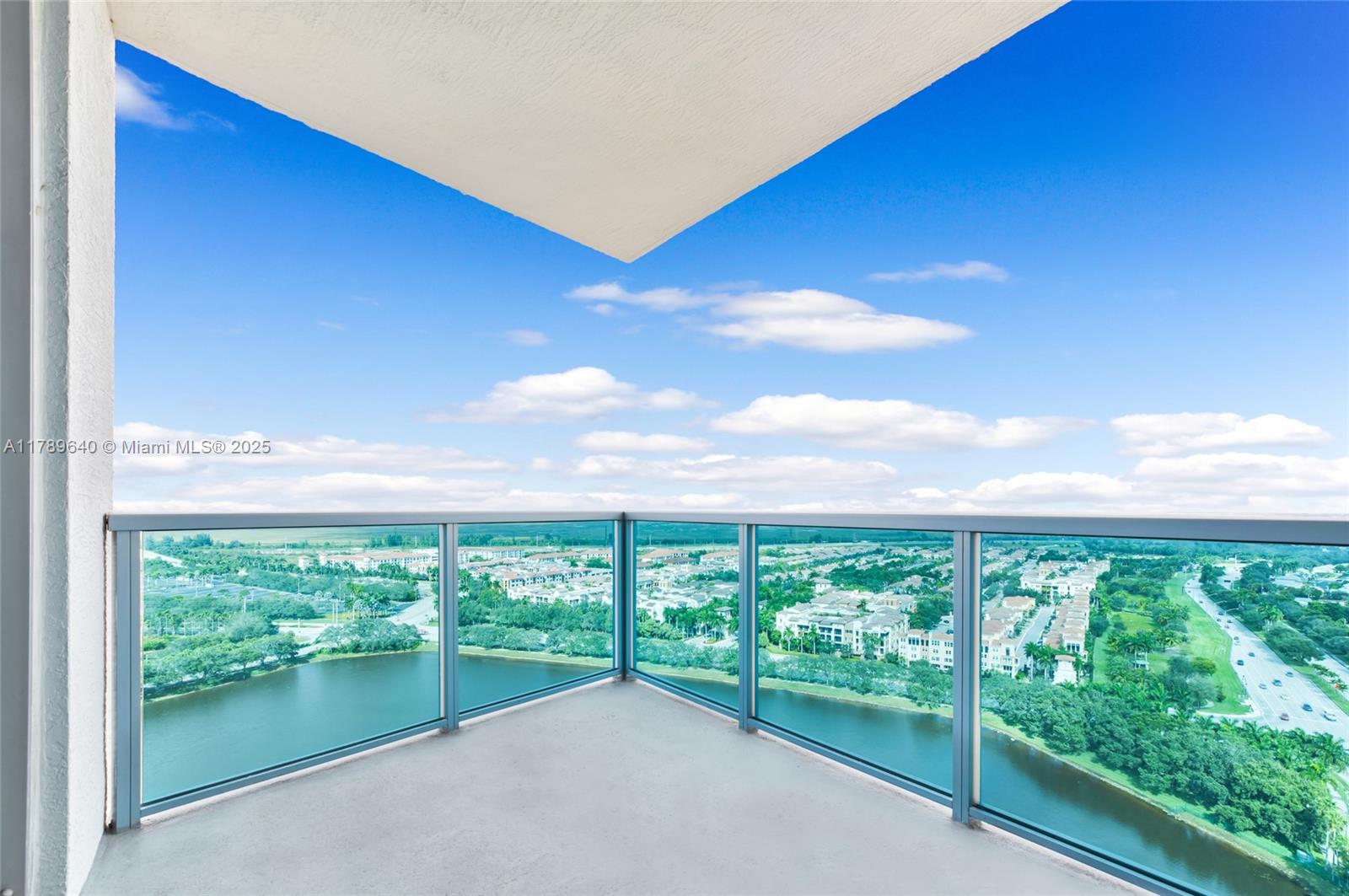 2641 North Flamingo Road, Unit 2608N Sunrise, FL 33323 - Photo 14 of 15 a view of a green field