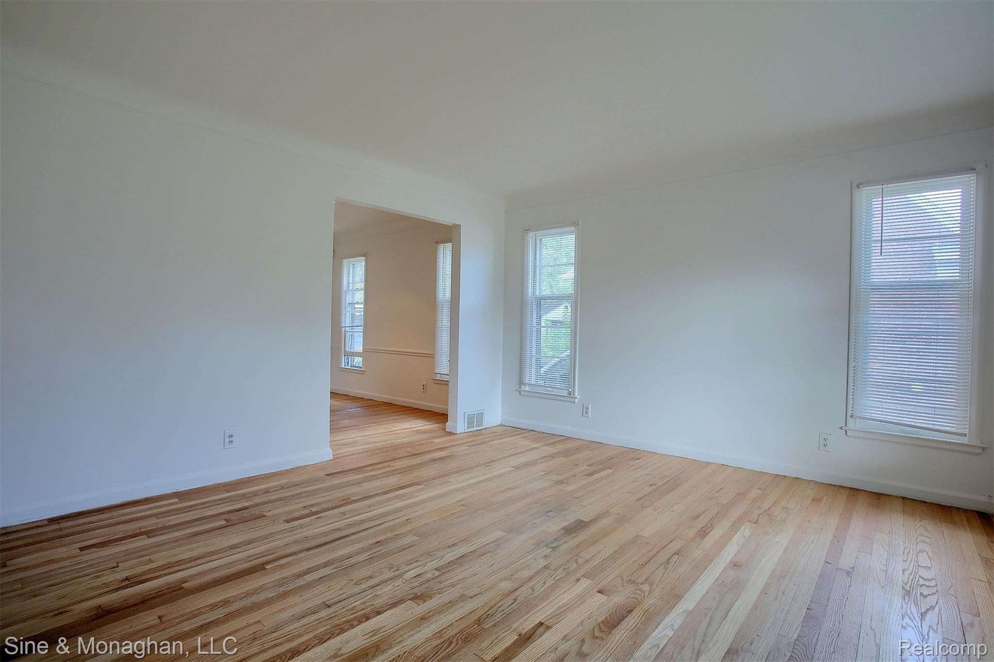 22200 Moross Road Grosse Pointe, MI 48236 - Photo 15 of 25 18-2nd-Unit-Living-Room.jpg