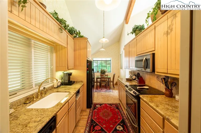 $579,900 | 207 Grouse Moor Drive, Unit 207, Linville, NC 28646