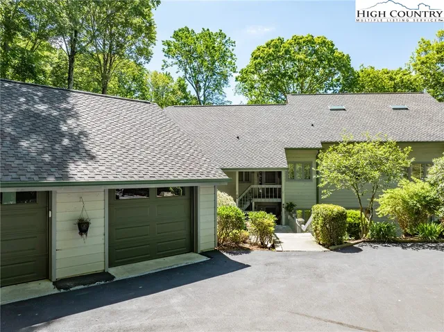 $579,900 | 207 Grouse Moor Drive, Unit 207, Linville, NC 28646