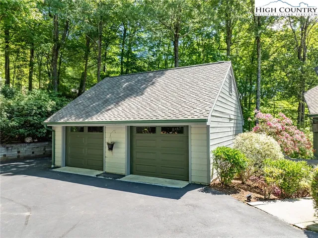 $579,900 | 207 Grouse Moor Drive, Unit 207, Linville, NC 28646