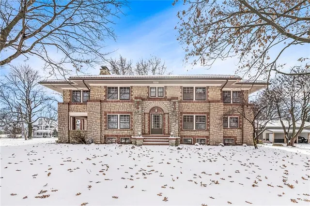 $450,000 | 406 South Birch Avenue, Plattsburg, MO 64477