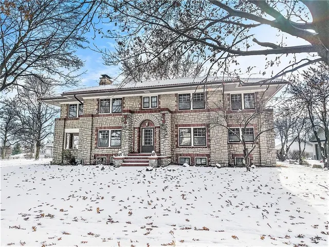 $450,000 | 406 South Birch Avenue, Plattsburg, MO 64477