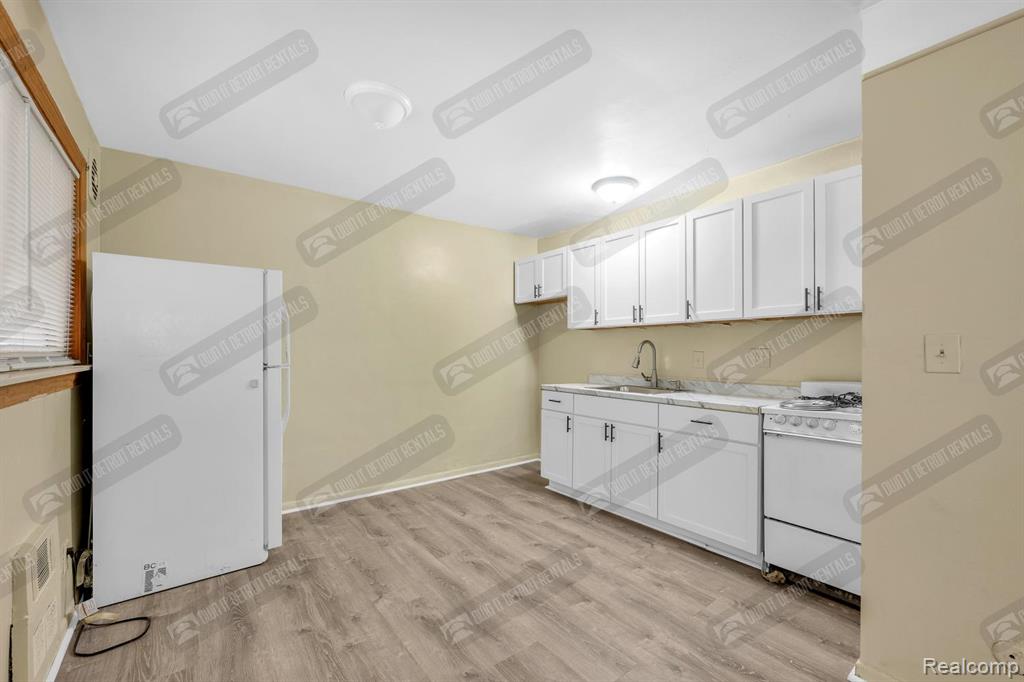 16721 Greenfield Road Detroit, MI 48235 - Photo 6 of 18