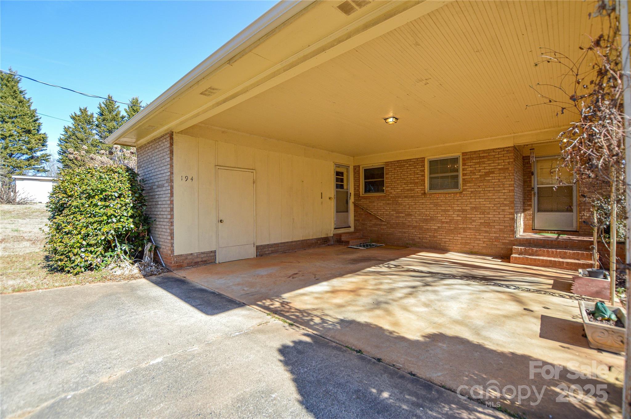 194 Bynum Road Lincolnton, NC 28092 - Photo 5 of 32 Gallery Image 5