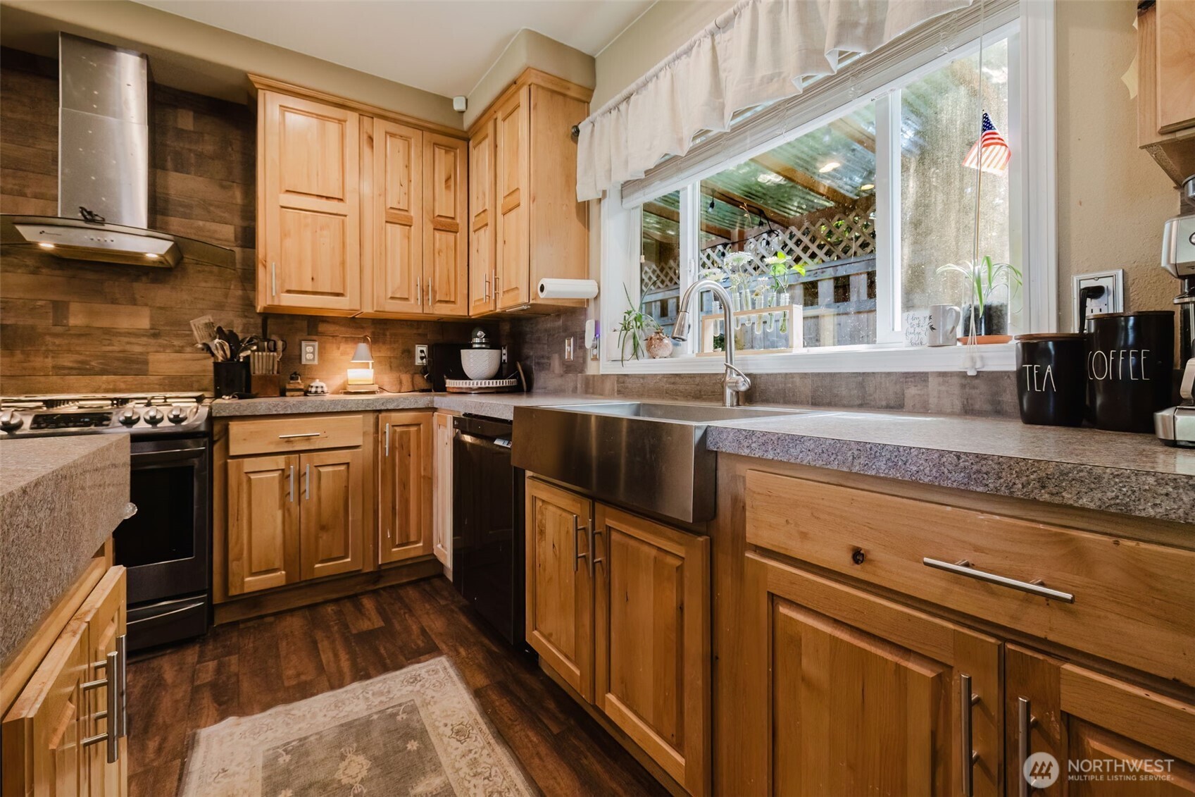 5709 Northeast Woodburn Road Kingston, WA 98346 - Photo 11 of 40