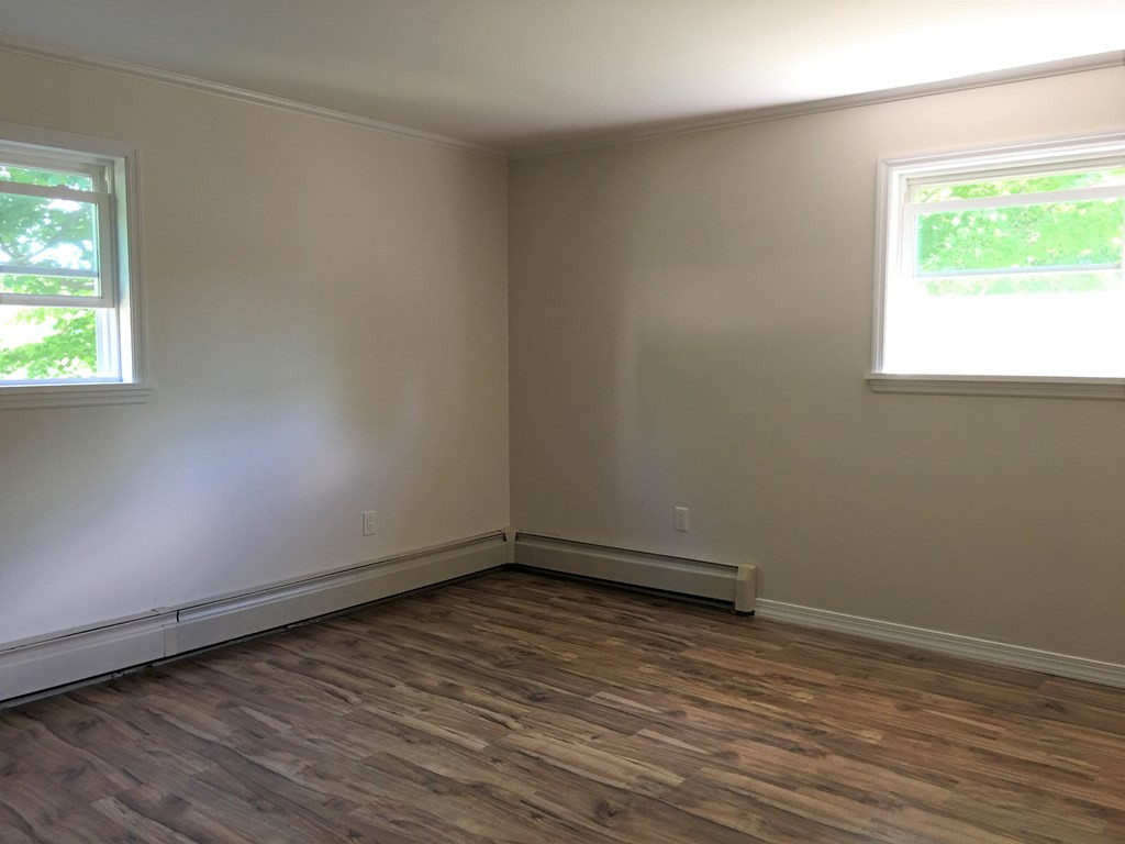 140 Anderson Road Plattsburgh, NY 12901 - Photo 9 of 30 Gallery Image 9
