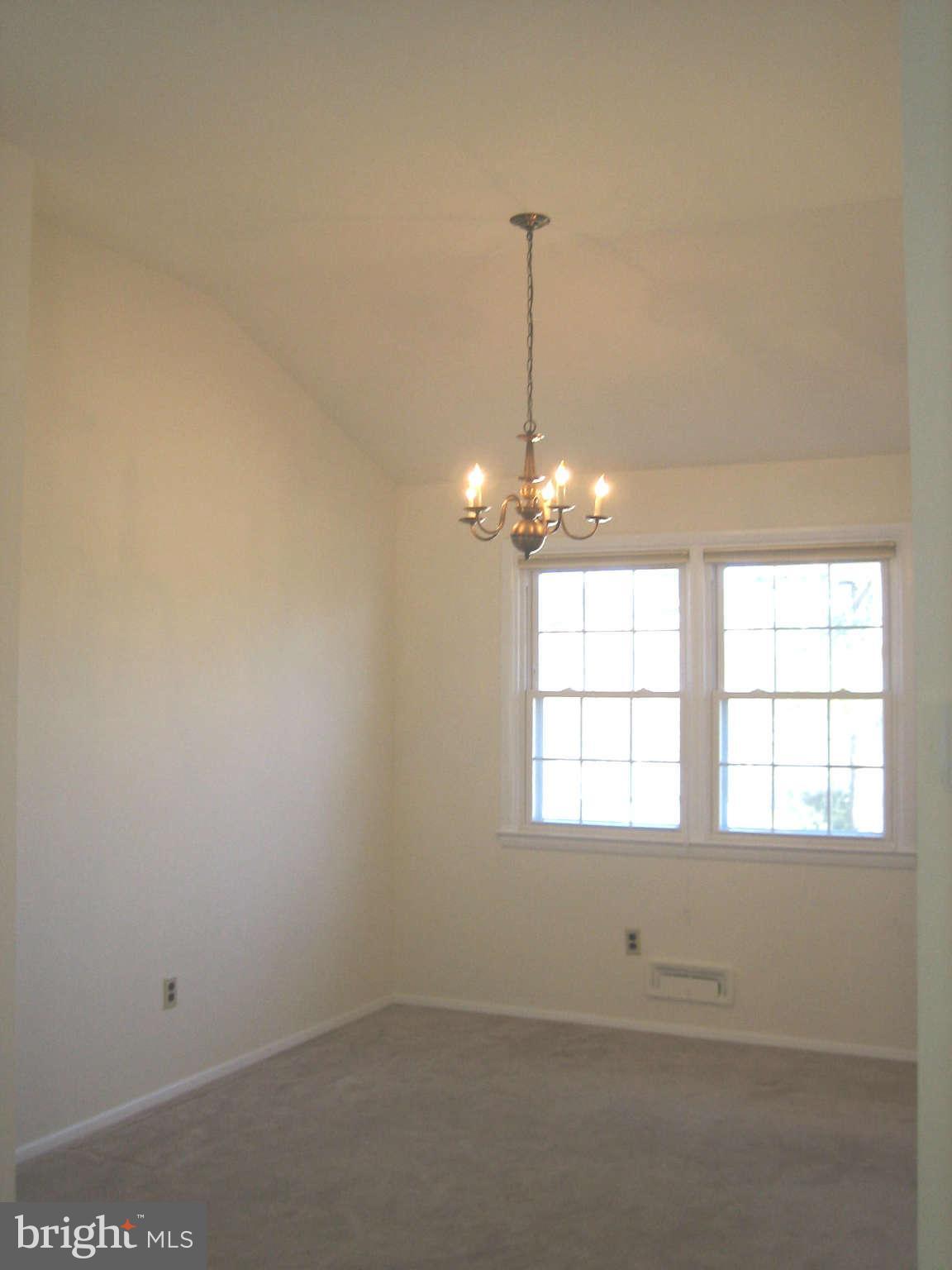 934 Cromwell Bridge Road Baltimore, MD 21286 - Photo 8 of 21 Dining Room