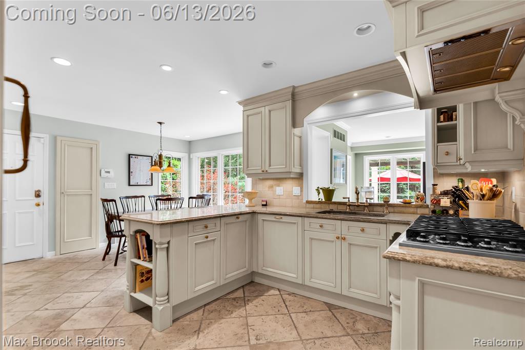2620 Wendover Road Bloomfield Hills, MI 48302 - Photo 11 of 56