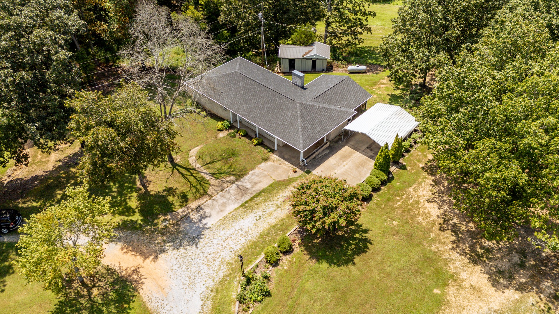 1321 Natural Bridge Road Waynesboro, TN 38485 - Photo 7 of 95 Gallery Image 7