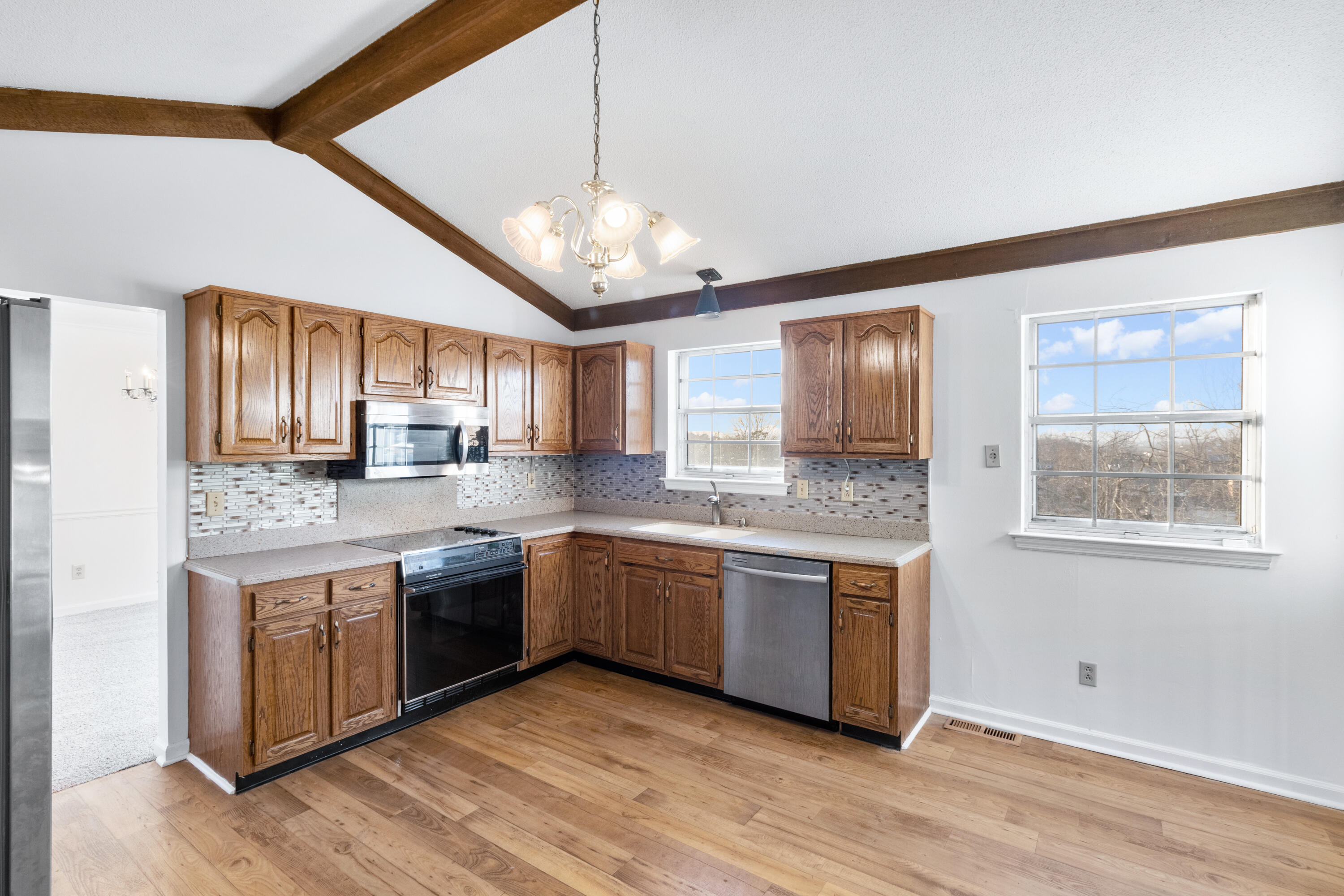 2711 Nile Road Chattanooga, TN 37421 - Photo 17 of 39 Upgraded Stainless Steel Appliances
