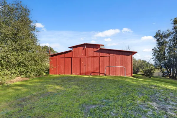 $687,000 | 44800 Ahwahnee Acres Road, Ahwahnee, CA 93601
