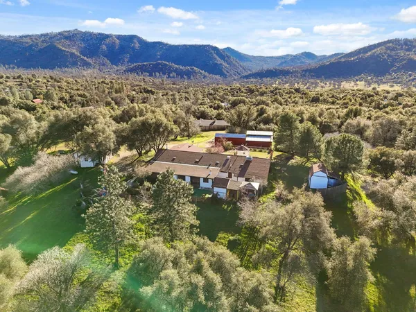 $687,000 | 44800 Ahwahnee Acres Road, Ahwahnee, CA 93601