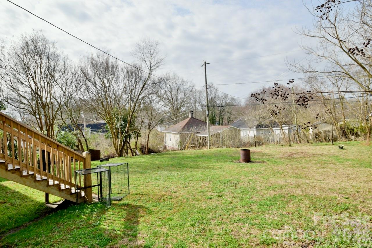 2007 South York Road Gastonia, NC 28052 - Photo 22 of 26 a garden with trees