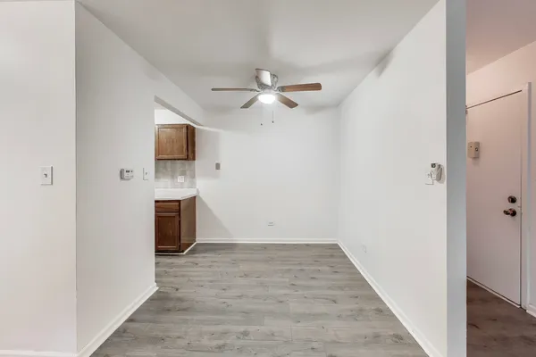 $145,000 | 2 A East Dundee Quarter Drive, Unit 208, Palatine, IL 60074