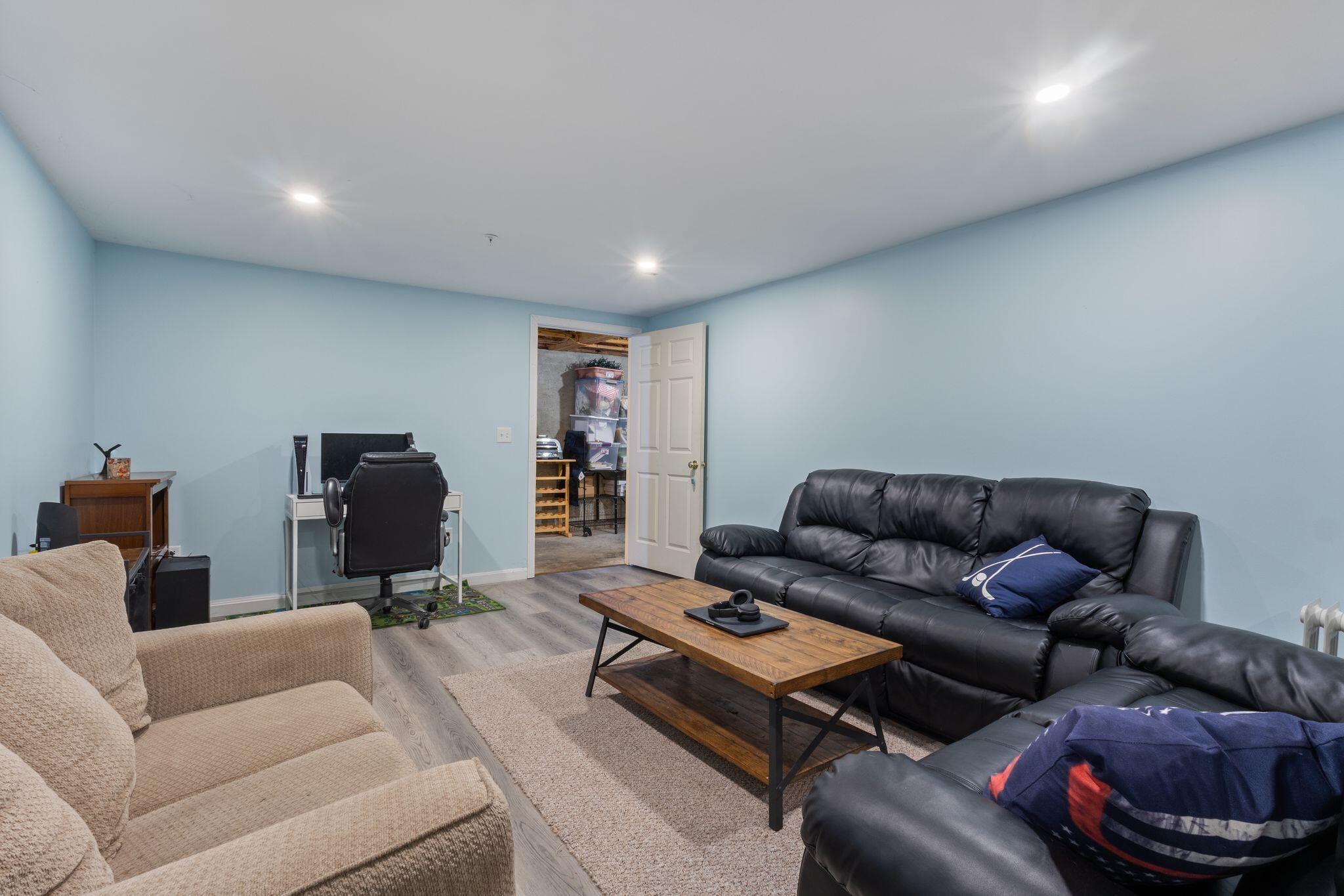 32 Jennifer Way Gorham, ME 04038 - Photo 21 of 34 32_Jennifer_Wy_25