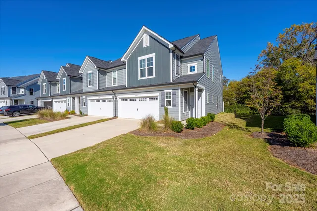 $420,000 | 23136 Clarabelle Drive, Charlotte, NC 28273