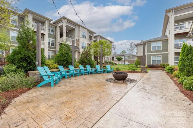 $420,000 | 23136 Clarabelle Drive, Charlotte, NC 28273