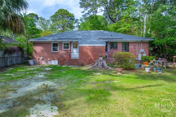 $1,875 | 215 Brandywine Road, Unit 215, Savannah, GA 31405