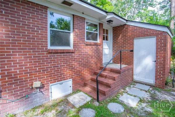 $1,875 | 215 Brandywine Road, Unit 215, Savannah, GA 31405