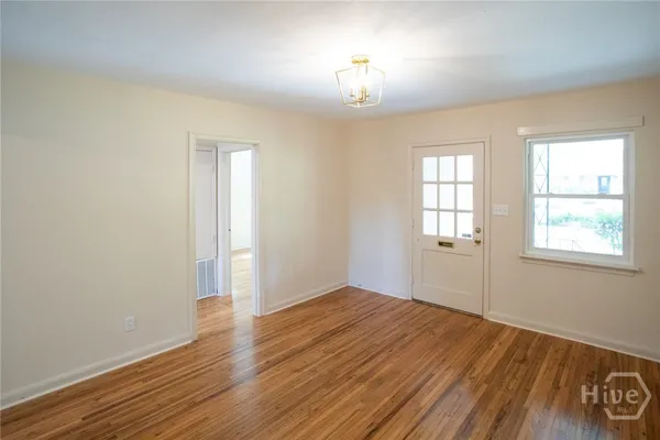 $1,875 | 215 Brandywine Road, Unit 215, Savannah, GA 31405