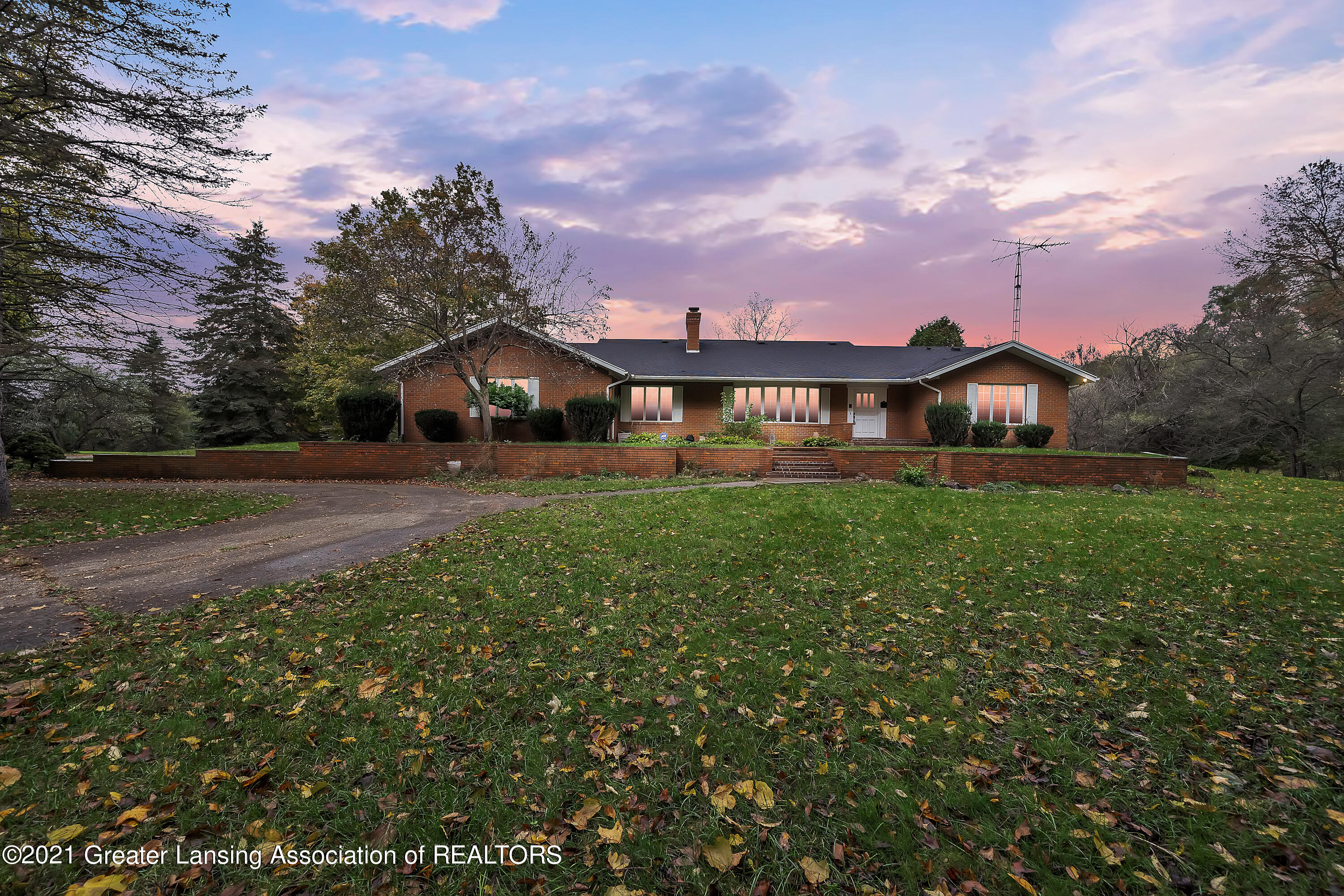 145 Three Oaks Road Okemos, MI 48864 - Photo 2 of 58 Front View