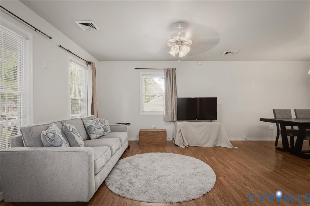 4636 Twelveoaks Road Midlothian, VA 23112 - Photo 10 of 38