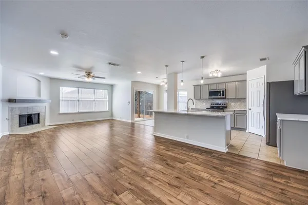 $2,250 | 4502 Falcon Drive, Sherman, TX 75092