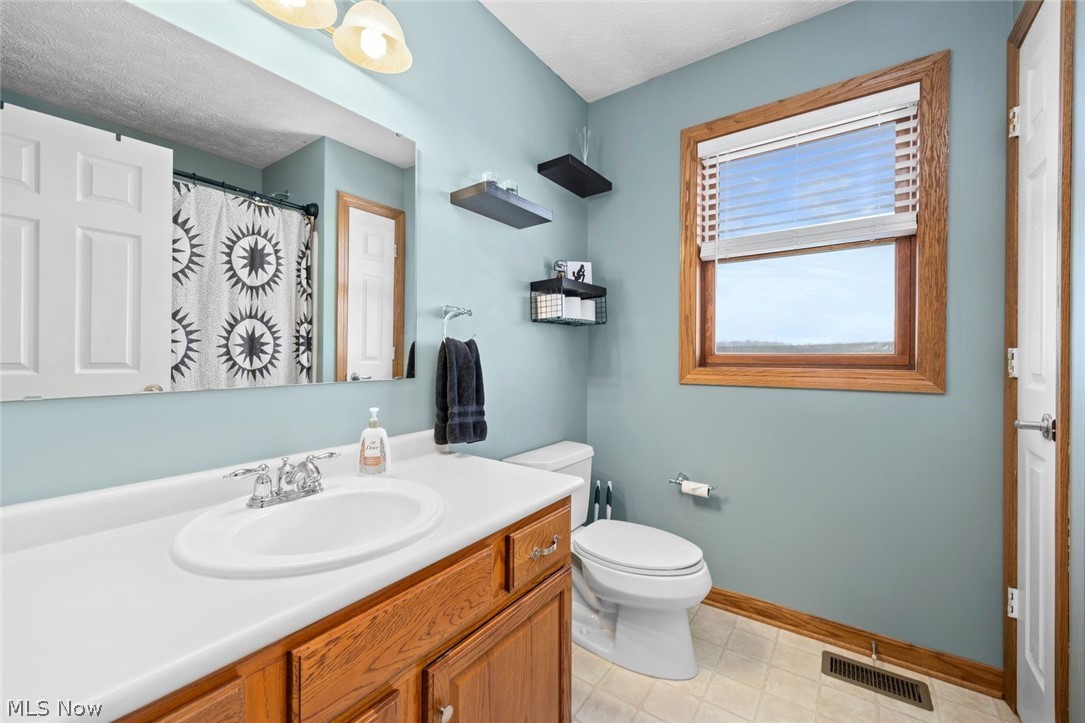 4273 Old State Road Willard, OH 44890 - Photo 36 of 50 Full Bath 3 - 2nd floor
