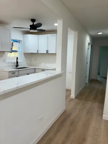 $1,950 | 1650 Division Street, Chicago Heights, IL 60411