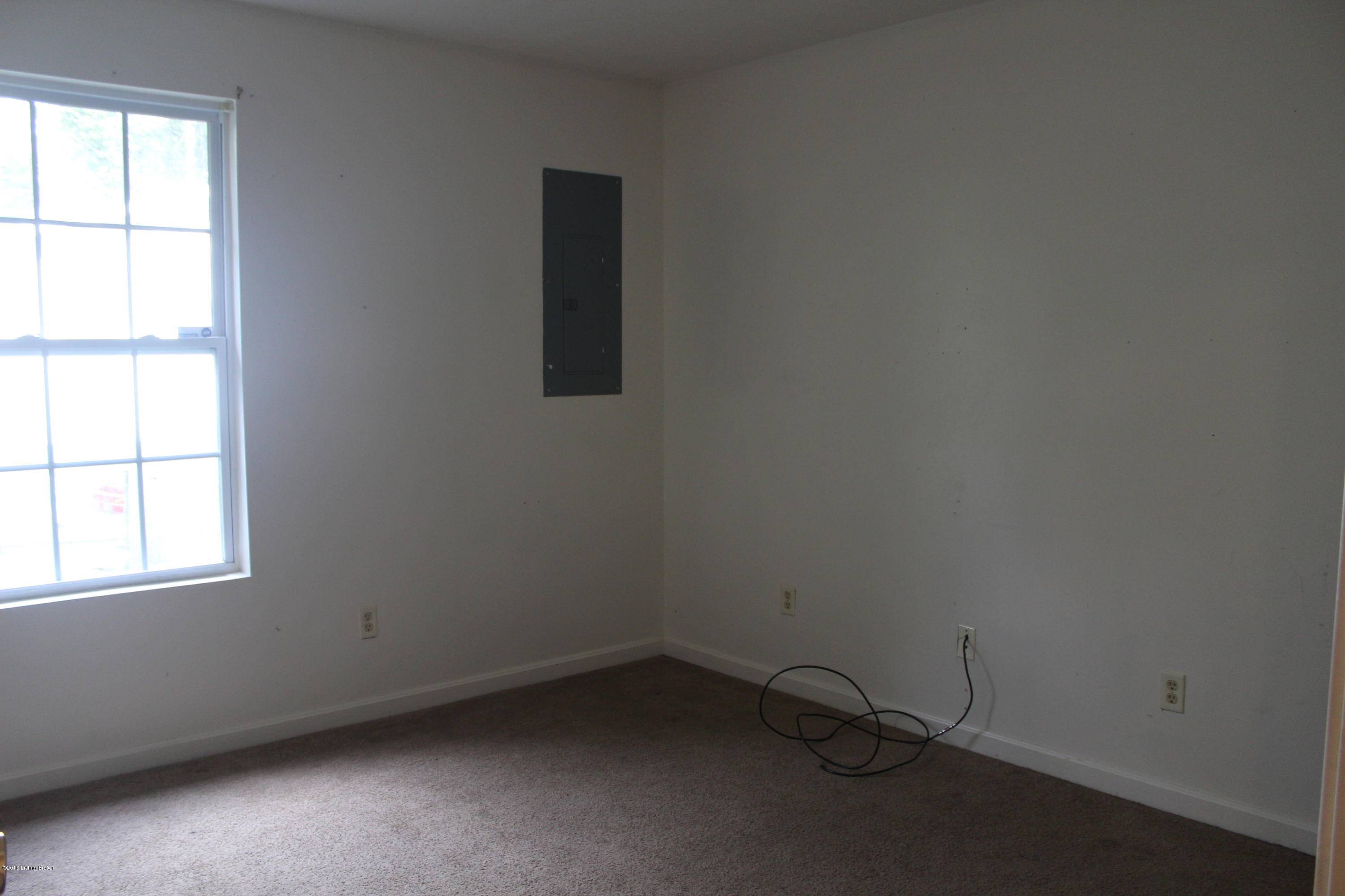 361 Bullitt Road Simpsonville, KY 40067 - Photo 8 of 18 IMG_0602