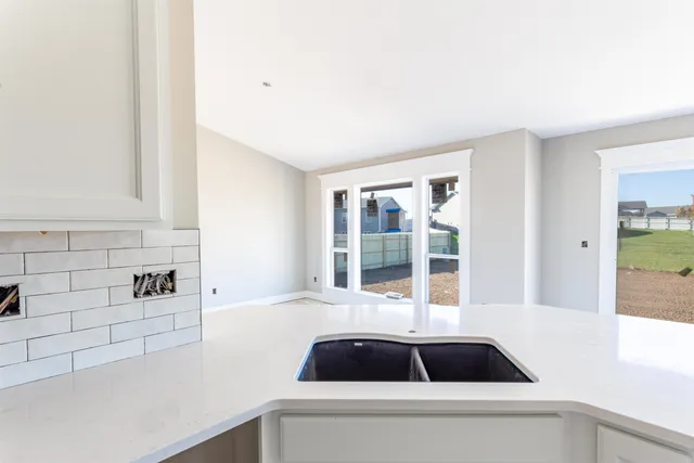 $292,700 | 877 North Cloverleaf Street, Goddard, KS 67052