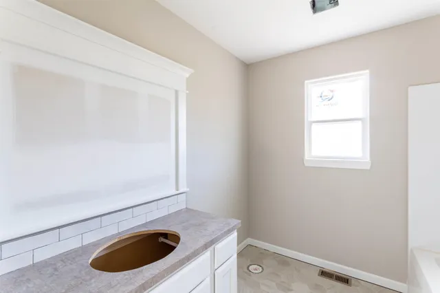 $292,700 | 877 North Cloverleaf Street, Goddard, KS 67052