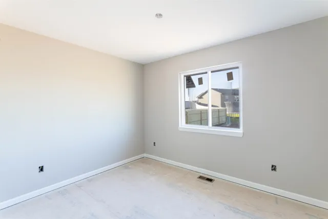 $292,700 | 877 North Cloverleaf Street, Goddard, KS 67052