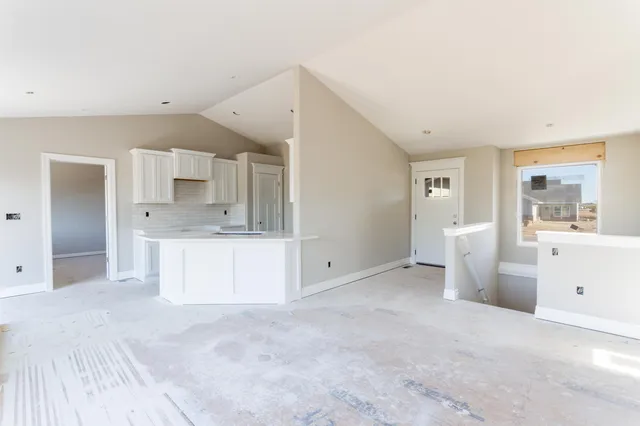 $292,700 | 877 North Cloverleaf Street, Goddard, KS 67052