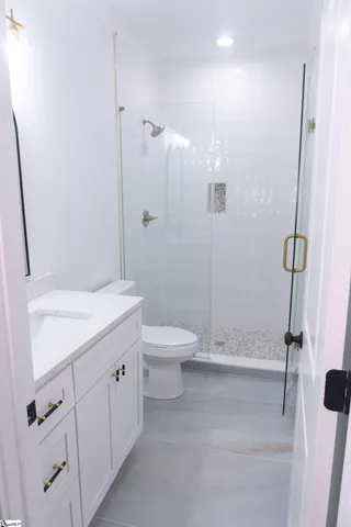 $310,000 | 205 Mr Jim's Lane, Clinton, SC 29325