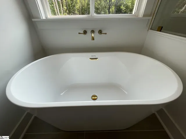 $310,000 | 205 Mr Jim's Lane, Clinton, SC 29325