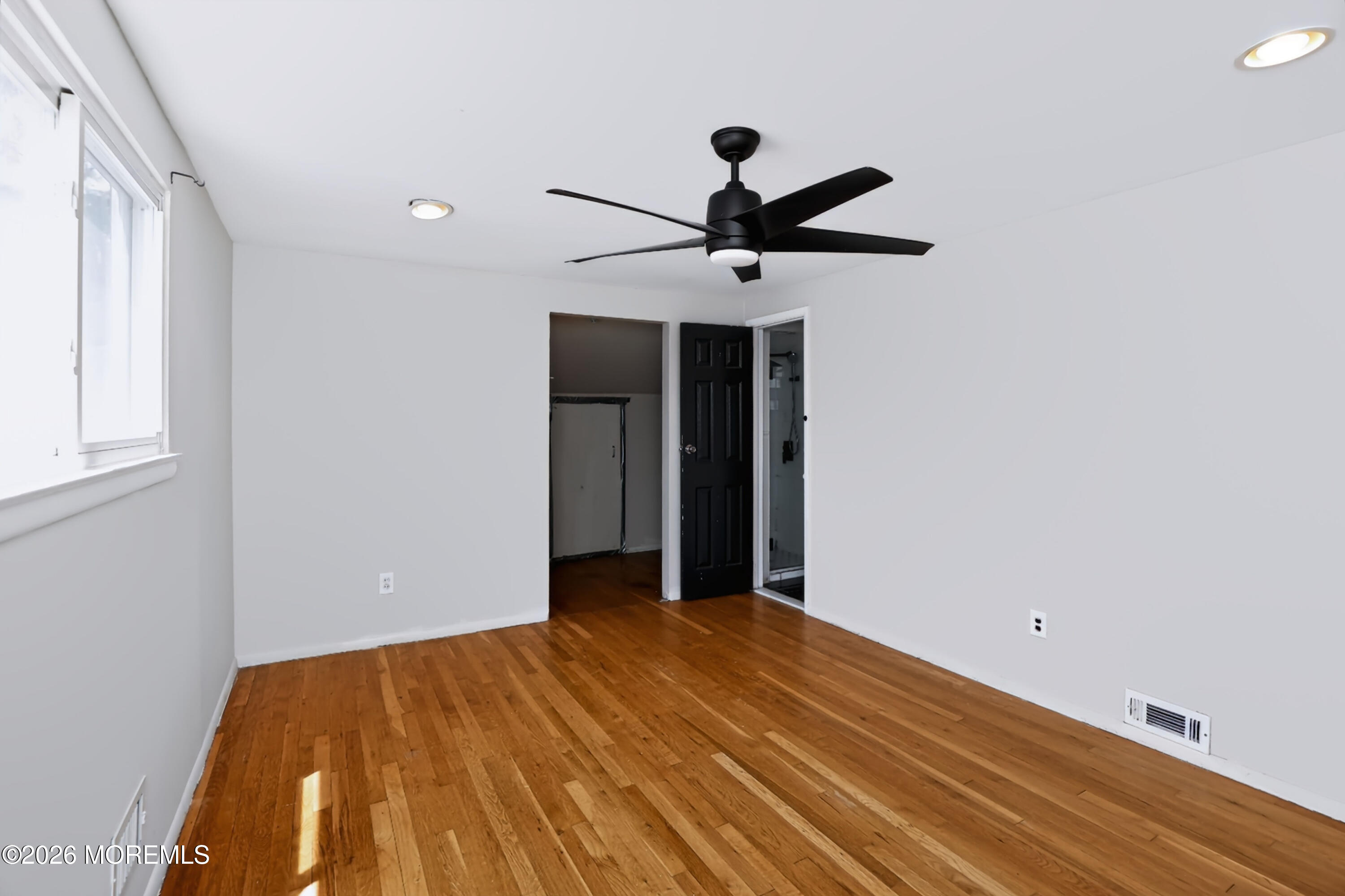 33 Alan Terrace Howell, NJ 07731 - Photo 36 of 42 518A6073