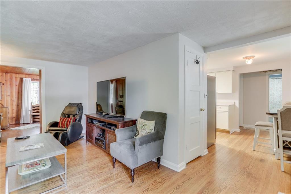 1233 Rowin Road Indianapolis, IN 46220 - Photo 5 of 23 Gallery Image 5